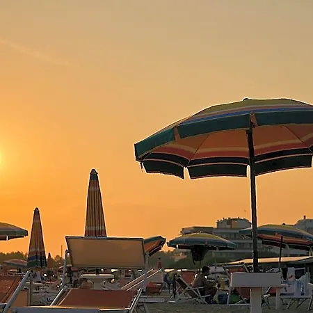 Spacious And Bright In Hotel Bibione